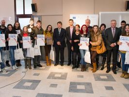 High School Students Present Europe on European PROGRES Calendar for 2015