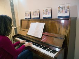 SrednjoÅ¡kolci predstavljaju Evropu na kalendaru Evropskog PROGRESa za 2015  godinu