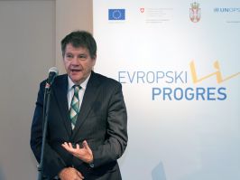 SrednjoÅ¡kolci predstavljaju Evropu na kalendaru Evropskog PROGRESa za 2015  godinu