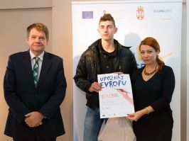 SrednjoÅ¡kolci predstavljaju Evropu na kalendaru Evropskog PROGRESa za 2015  godinu