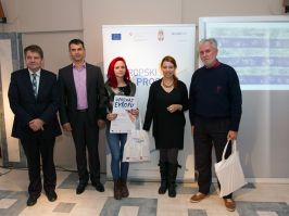 SrednjoÅ¡kolci predstavljaju Evropu na kalendaru Evropskog PROGRESa za 2015  godinu