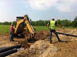 Tri i po miliona evra za infrastrukturne projekte na jugoistoku i jugozapadu Srbije