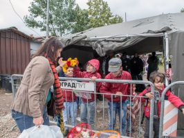 Stigla evropska pomoÄ‡ migrantima u PreÅ¡evu