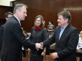 Pozicioniranje Srbije kao zemlje izvoznice nameÅ¡taja od masivnog drveta