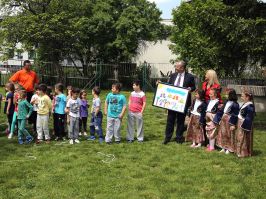 Ambasador Evropske unije Majkl Davenport na sveÄanom otvaranju X Å kolske olimpijade