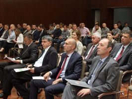 Lokalne samouprave spremne da uz podrÅ¡ku Vlade oÅ¾ive proizvodnju nameÅ¡taja od masivnog drveta