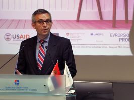 Lokalne samouprave spremne da uz podrÅ¡ku Vlade oÅ¾ive proizvodnju nameÅ¡taja od masivnog drveta