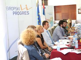 Dva i po miliona evra za nove projekte na jugoistoku i jugozapadu Srbije